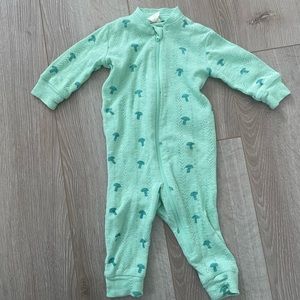 Kate Quinn onesie, mushroom print. NB